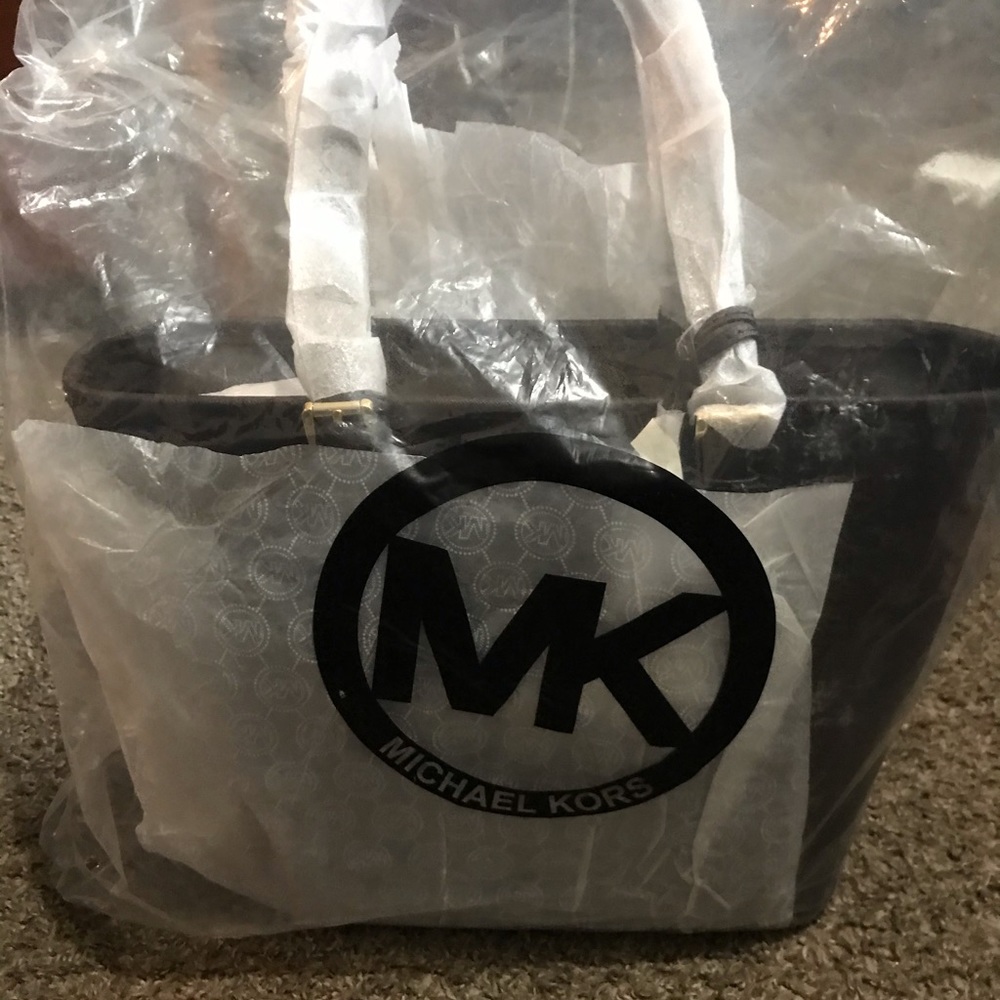 Michael Kors chocolate brown leather handbag
